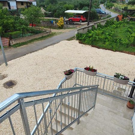 Apartman Lucia Bilice Exterior foto